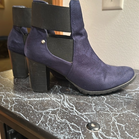 Navy blue boots with ankle strap size 9 - Picture 1 of 5